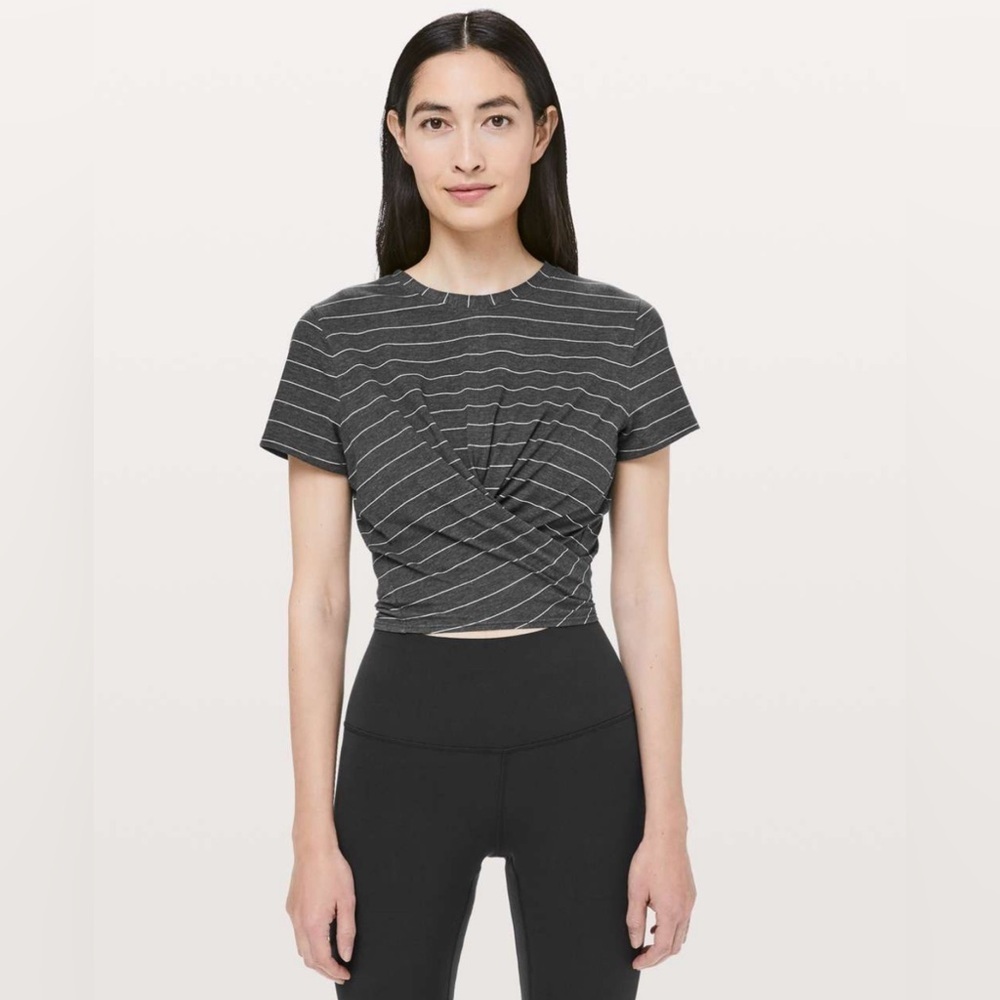 Lululemon Time To Restore Short Sleeve  
Size 10
